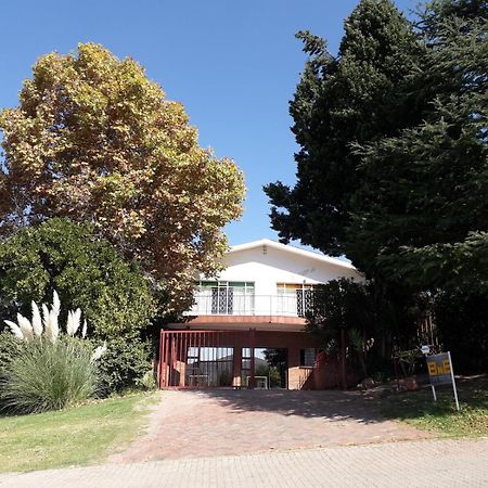 Aandrus Bnb Kestell Exterior photo